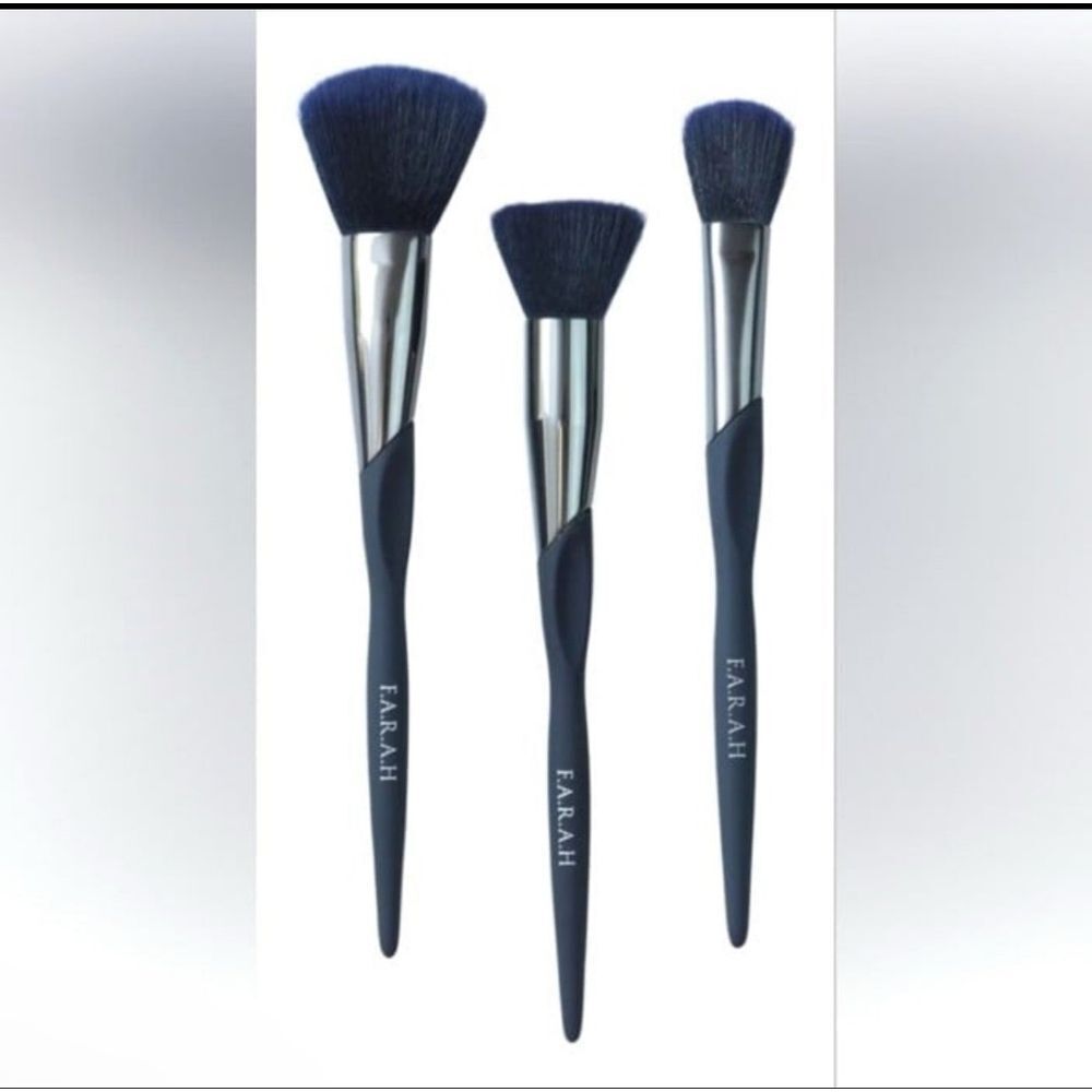 F.A.R.A.H.  Midnight Pro Trio Makeup Brushes - New/Sealed Packaged - Perfect Set - Picture 2 of 4
